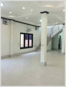 ID: 3641 - The shop house near Sanjieng market by pave road for sale