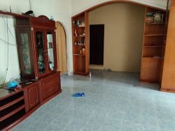 ID: 4504- Nice villa near Thatlouang in downtown for sale