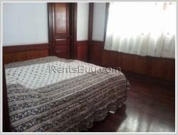 ID: 3897 - The modern house near Sikay market and close to Wattay Airport for rent