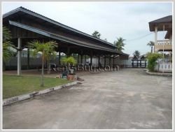 ID: 3897 - The modern house near Sikay market and close to Wattay Airport for rent