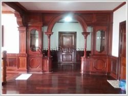ID: 3897 - The modern house near Sikay market and close to Wattay Airport for rent