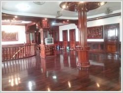 ID: 3897 - The modern house near Sikay market and close to Wattay Airport for rent