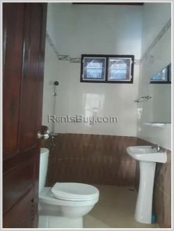 ID: 3874 - Newly built modern house near Setthathirath Hospital for rent