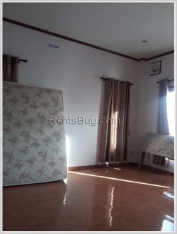 ID: 3874 - Newly built modern house near Setthathirath Hospital for rent