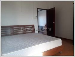 ID: 3874 - Newly built modern house near Setthathirath Hospital for rent