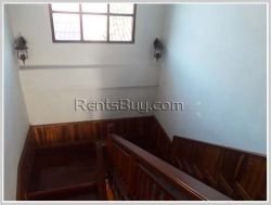 ID: 3874 - Newly built modern house near Setthathirath Hospital for rent