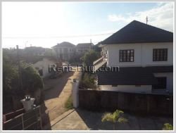 ID: 3874 - Newly built modern house near Setthathirath Hospital for rent