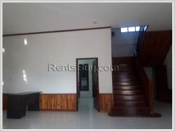 ID: 3874 - Newly built modern house near Setthathirath Hospital for rent