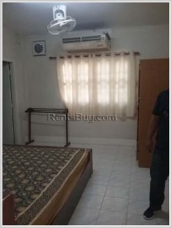 ID: 3905 - Affordable villa near Patuxay and close to Morning Market for rent