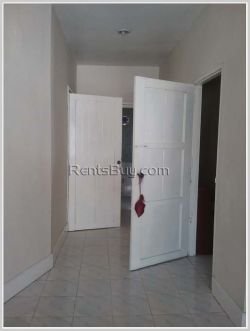 ID: 3905 - Affordable villa near Patuxay and close to Morning Market for rent