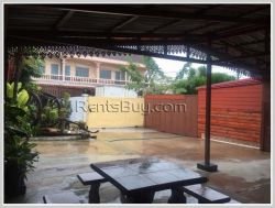 ID: 1695 - Nice villa next to concrete road and not far from Thatluang Temple for rent