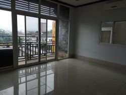 ID: 4550-Building/Office by main road of Nongbone road in downtown for rent