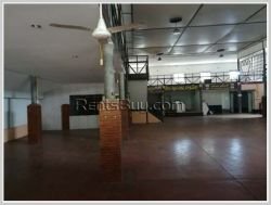 ID: 4199 - Nice Restaurant by concrete road close to Thatluang Temple for rent