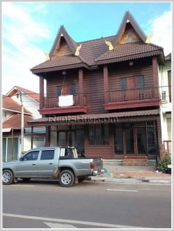 ID: 3269 -Lao style classic house for rent near Thadluang temple