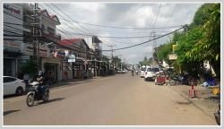 ID: 1342 - Shophouse in town near main road and Patuxay for rent