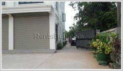 ID: 3894 - Nice shop house near main road and close to National University of Laos for rent