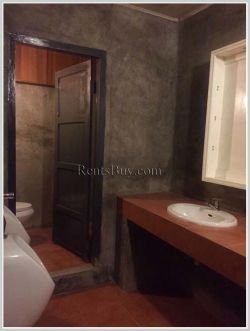ID: 3687 - Business with apartment near Wattay Airport for rent