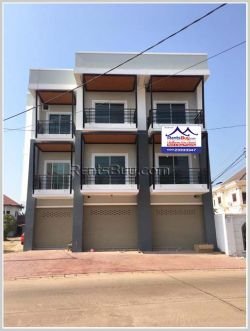 ID: 4252 - Nice shop house near Phontong market and good access for sale