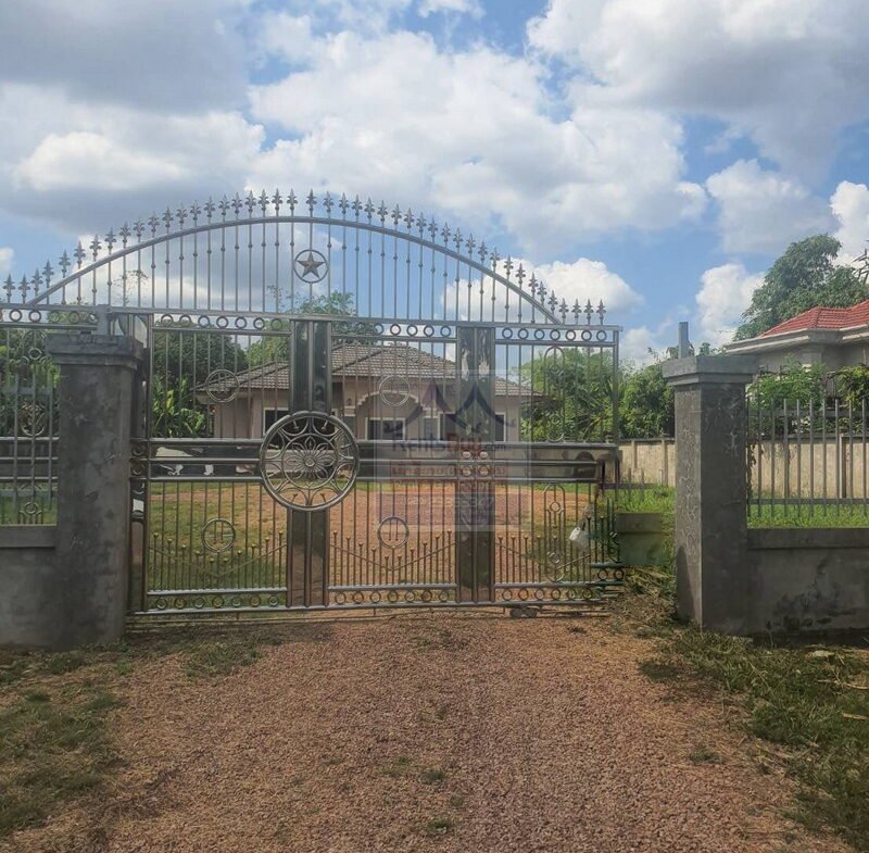 800