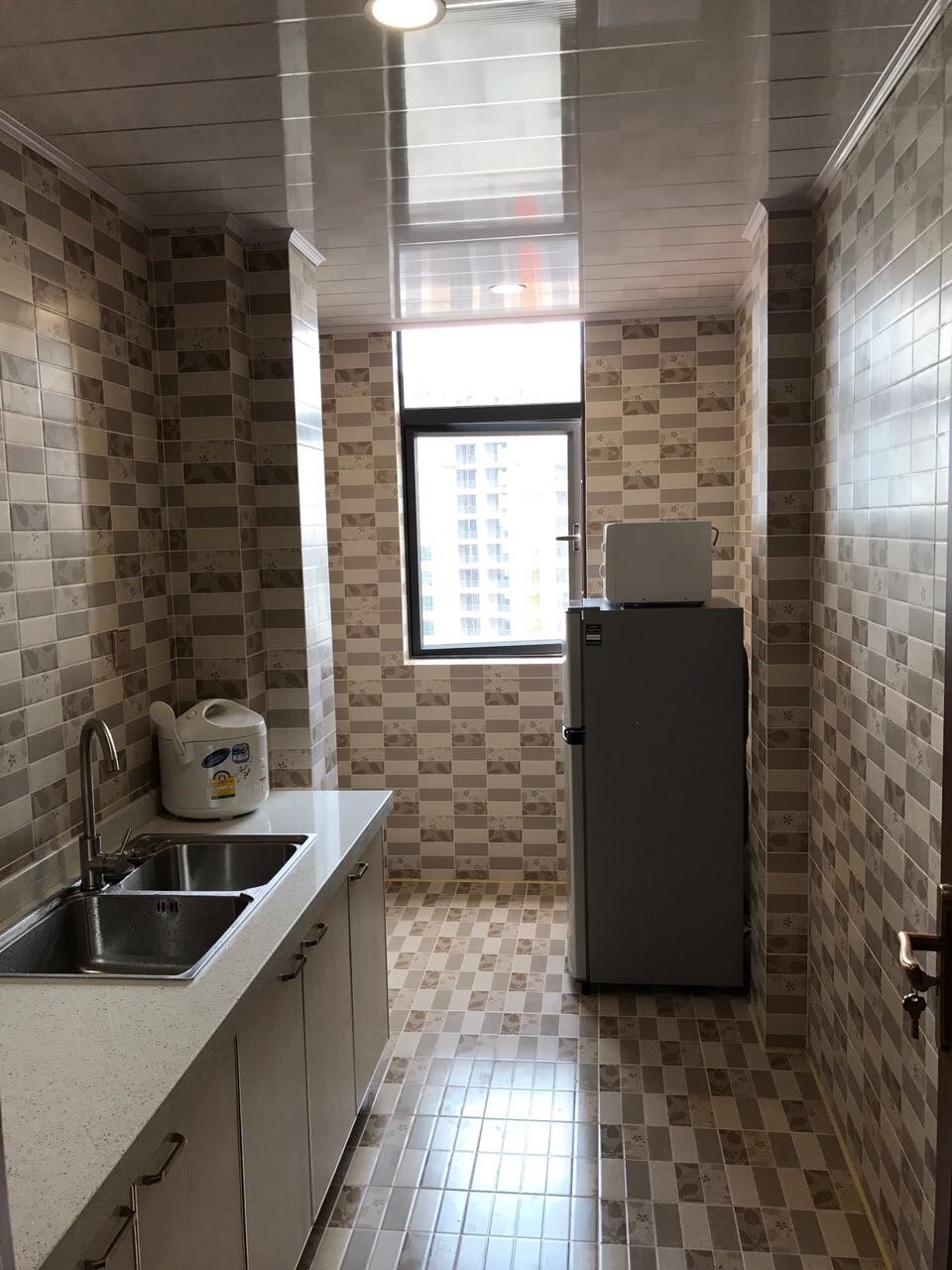 ID: 3820 – The Luxury Condo on top floor of Sky City Project near ICBC & Patuxy for rent