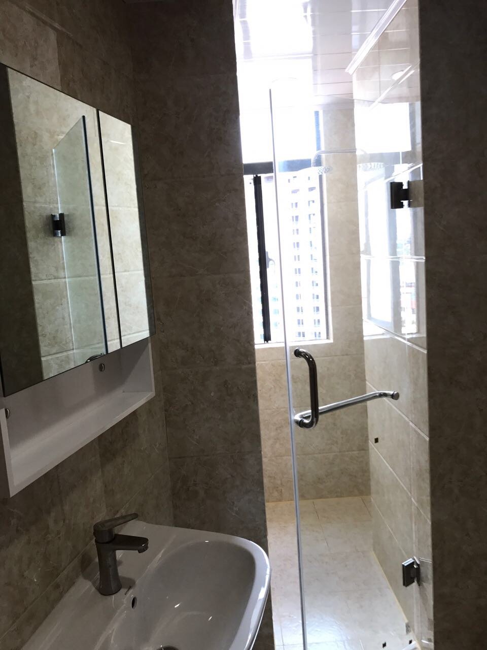 ID: 3820 – The Luxury Condo on top floor of Sky City Project near ICBC & Patuxy for rent