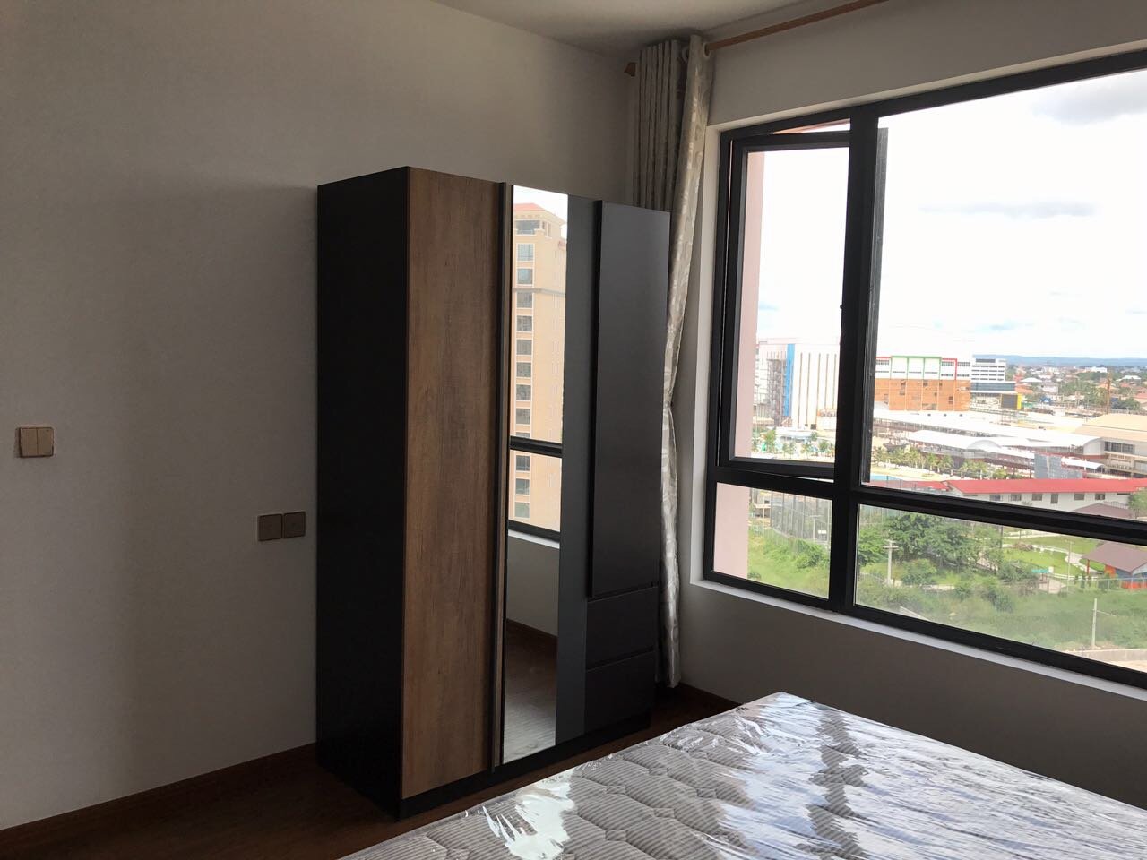 ID: 3820 – The Luxury Condo on top floor of Sky City Project near ICBC & Patuxy for rent