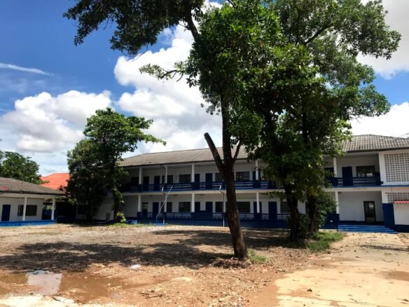 ID: 4565-Building with 23 rooms near Vientiane International School for rent.