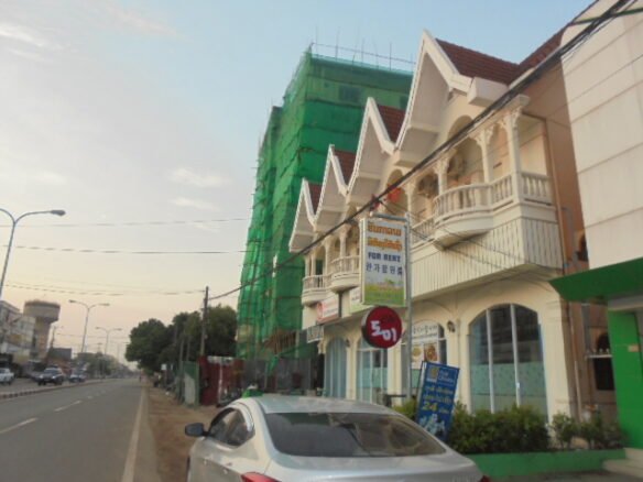 ID: 3180 – Shophouse near Lao-France school and Supreme Court for rent.