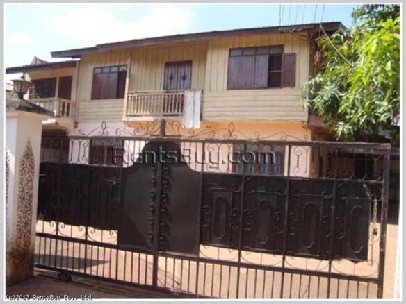ID: 1893 – House in town near Asian Mall