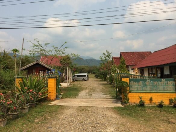 ID: 3952 – Guesthouse in Vangvieng for rent.
