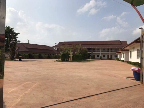 ID: 2763 – Nice service hotel or apartment near National University of Laos for rent.