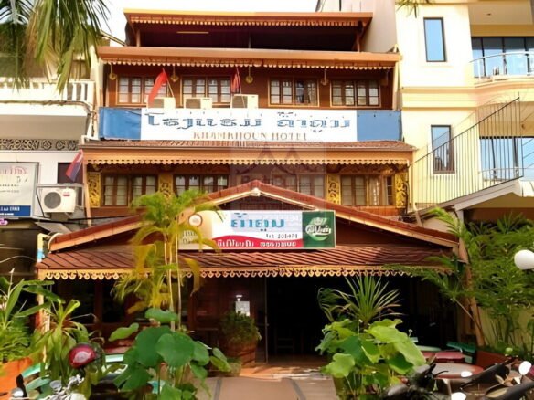 ID: 2408 -Business for rent with license in business area.