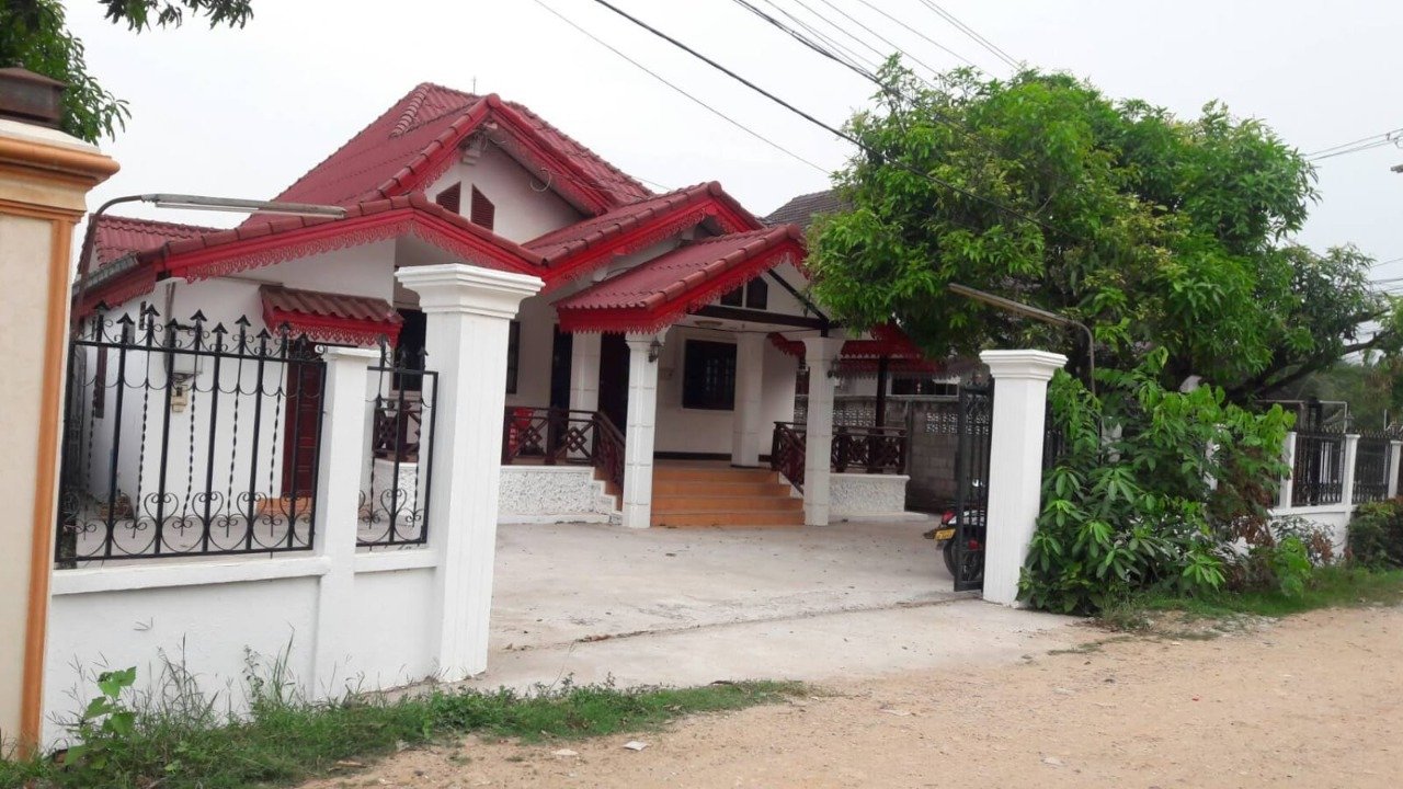 ID: 4574 – Nice villa near Wattay International Airport for rent