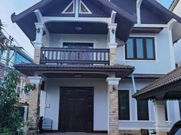 ID: 4577 – Lao contemporary house near Sengdara Health Center for rent