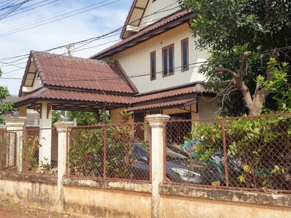 ID: 4592- Nice house with yard near Faculty of Law and Political Science for rent or for sale