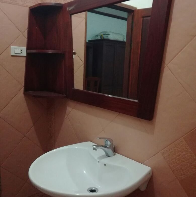 780