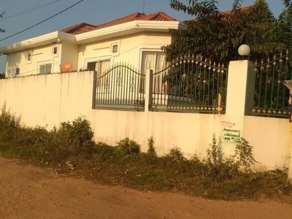 ID: 4432 – House near Lao-Thai Friendship Bridge for sale in Ban Nongheo.