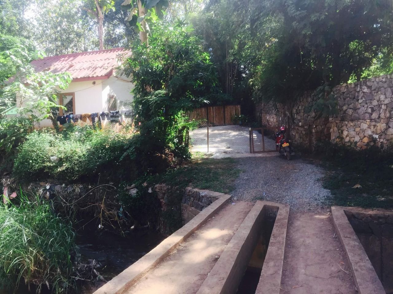 House-for-sale-Luangprabang_Lao 8 ID: 3989 – Affordable villa with swimming pool by National road 13 south of Luangprabang Province.
