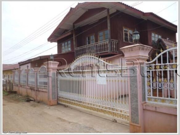 ID: 1277 – House for sale in Lao community