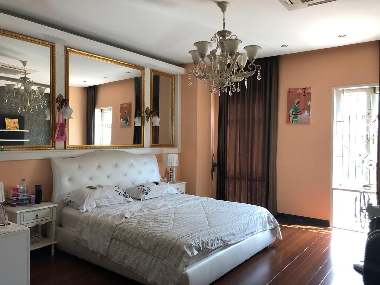 ID: 4566 – Modern house near Poysian Bulgogee Restaurant for sale.