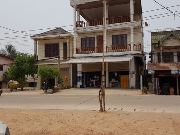 ID: 4558-Shop house by concrete road near Eye Care Hospital for sale