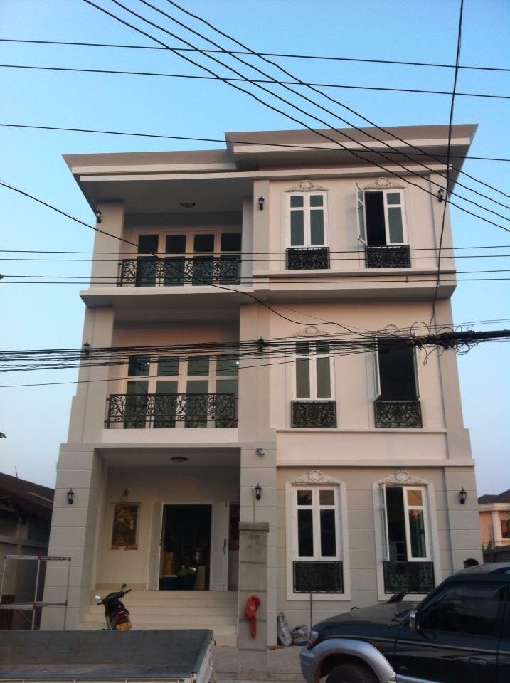 ID: 4566 – Modern house near Poysian Bulgogee Restaurant for sale.
