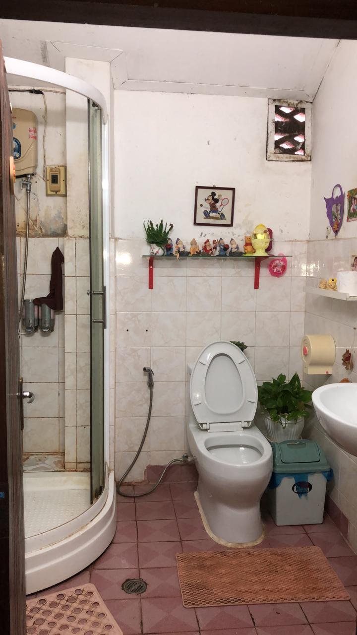 ID: 4526- Nice house near Patuxay in downtown for sale.