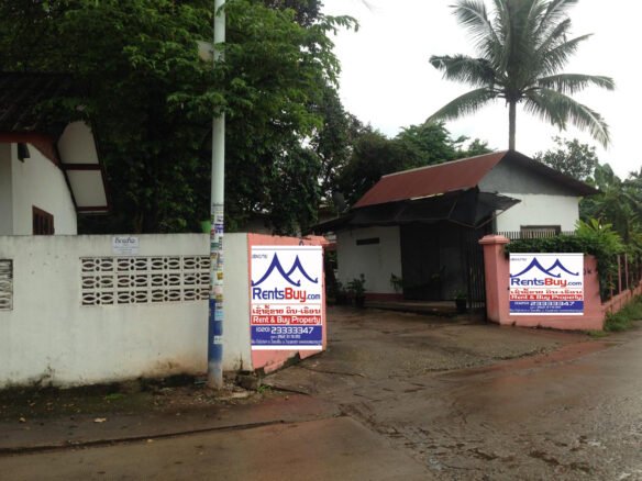 ID: 4569 – Nice land with row house 2 rooms near Thatlouang in downtown for sale.