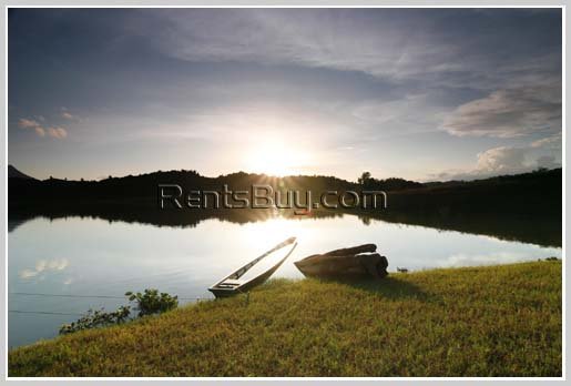 ID: 1986 – Peaceful Resort by river in suburb of Vangvieng