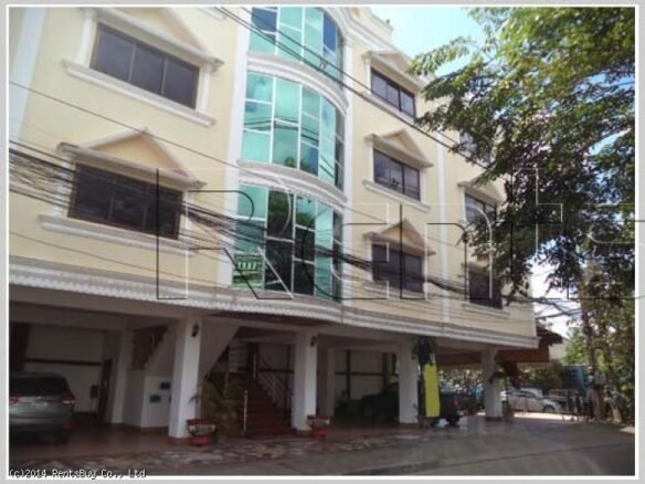 ID: 2651 – Office for rent in business area by good access