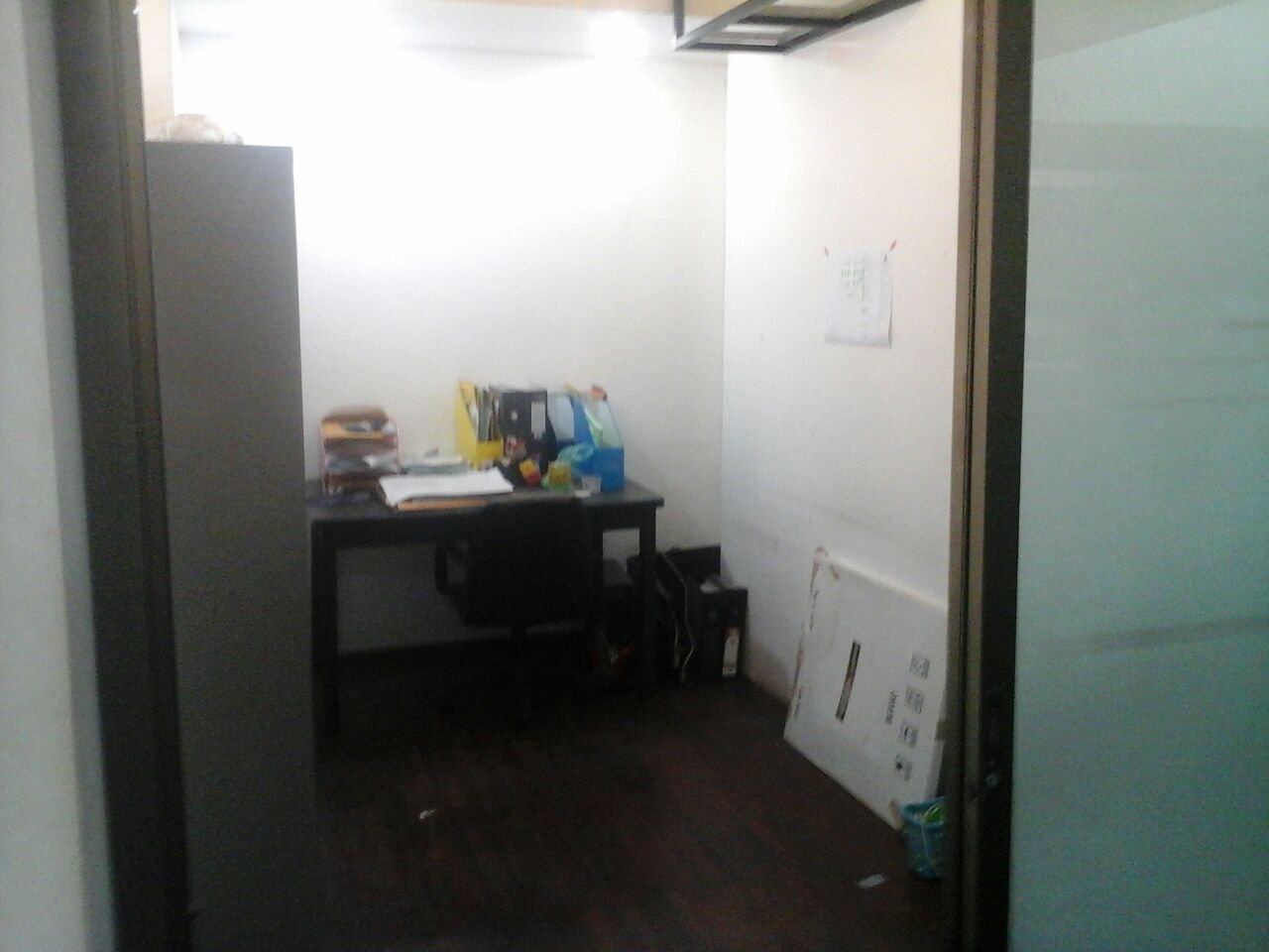 ID: 810 – Office for rent by main road near French International School