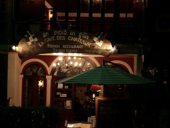 ID: 563 – Restaurant for sale in city center by good access
