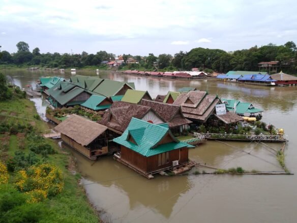 ID: 4084 – TurnKey Business – Numgnum Floating Restaurant for sale