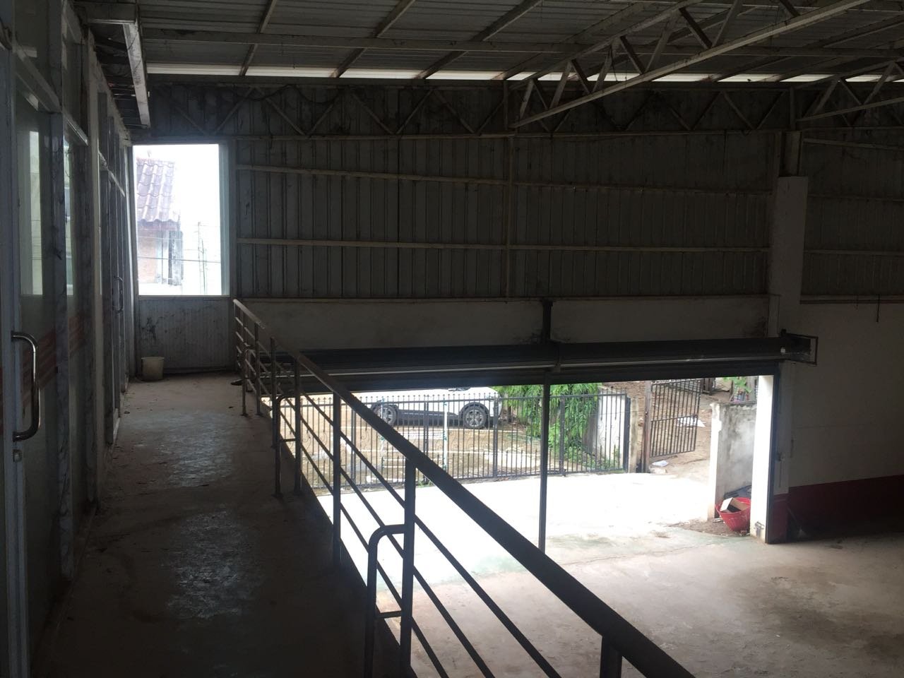 Showroom-for-rent-Saysettha-Vientiane_Lao 6 ID: 4125 – The Auto show room in city next to main road for rent.
